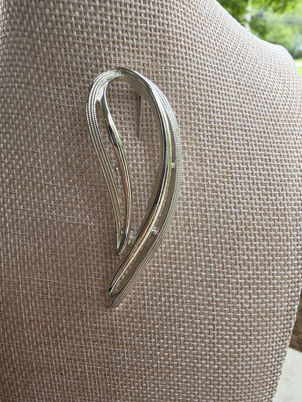 Sarah Coventry Silver Curved Loop Brooch